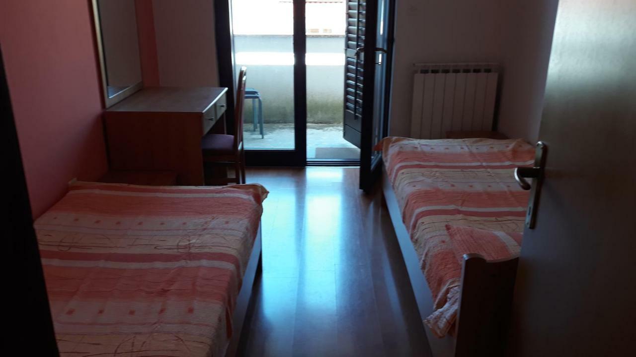 Apartmani Vukovic ปูนัต ภายนอก รูปภาพ